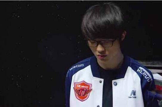 LPL第一赛段最数据：369拿下最高场均对位经济差，Elk最高分均补刀