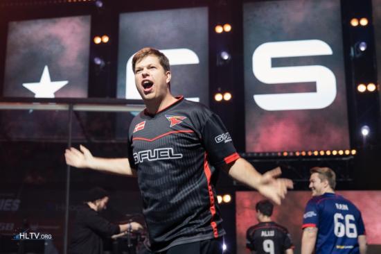 FaZe 淘汰 Apogee ，晋级 PGL 布加勒斯特 2025 季后赛